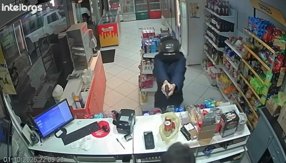 Bandido atira durante tentativa de assalto a posto de combustíveis em Santo Antônio da Platina