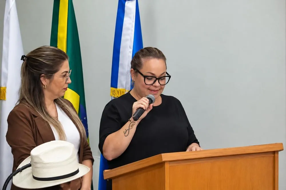 Professoras levam à Câmara de Carlópolis desabafo sobre condições de ensino e cobram valorização da carreira