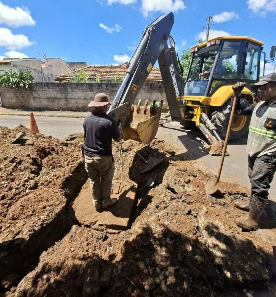 Fotos - Redes Sociais/Prefeitura Municipal de Santo Antônio da Platina 
