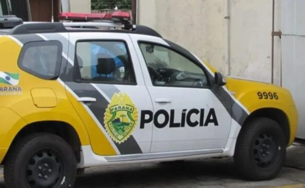 Jovem de 24 anos é morto a tiros em tabacaria e mulher de 19 fica ferida no Paraná